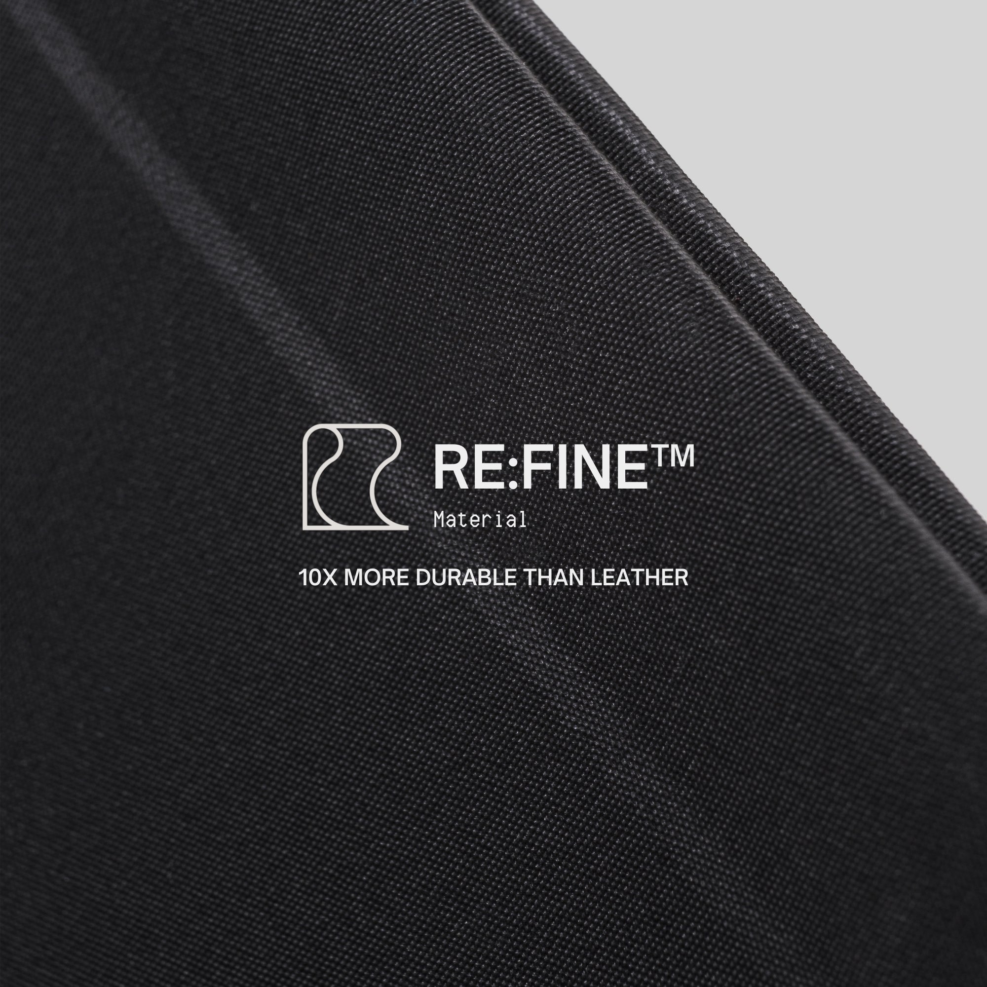 RE:02 CARD HOLDER