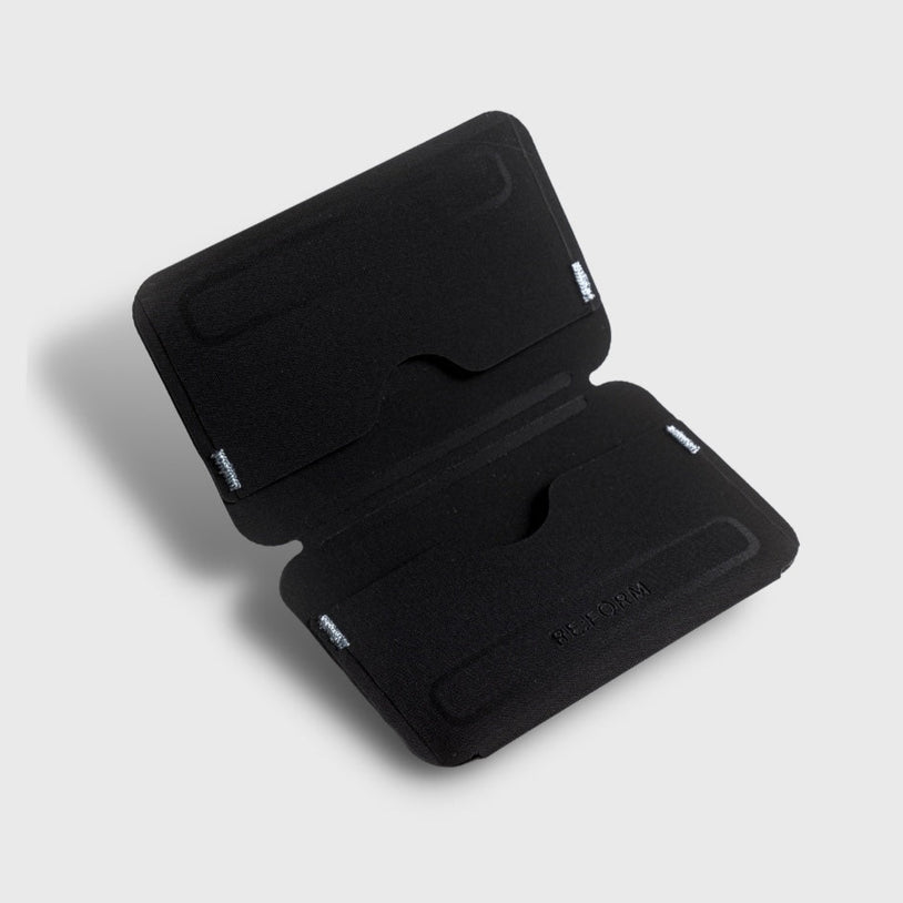 WALLETS | RE:FORM®