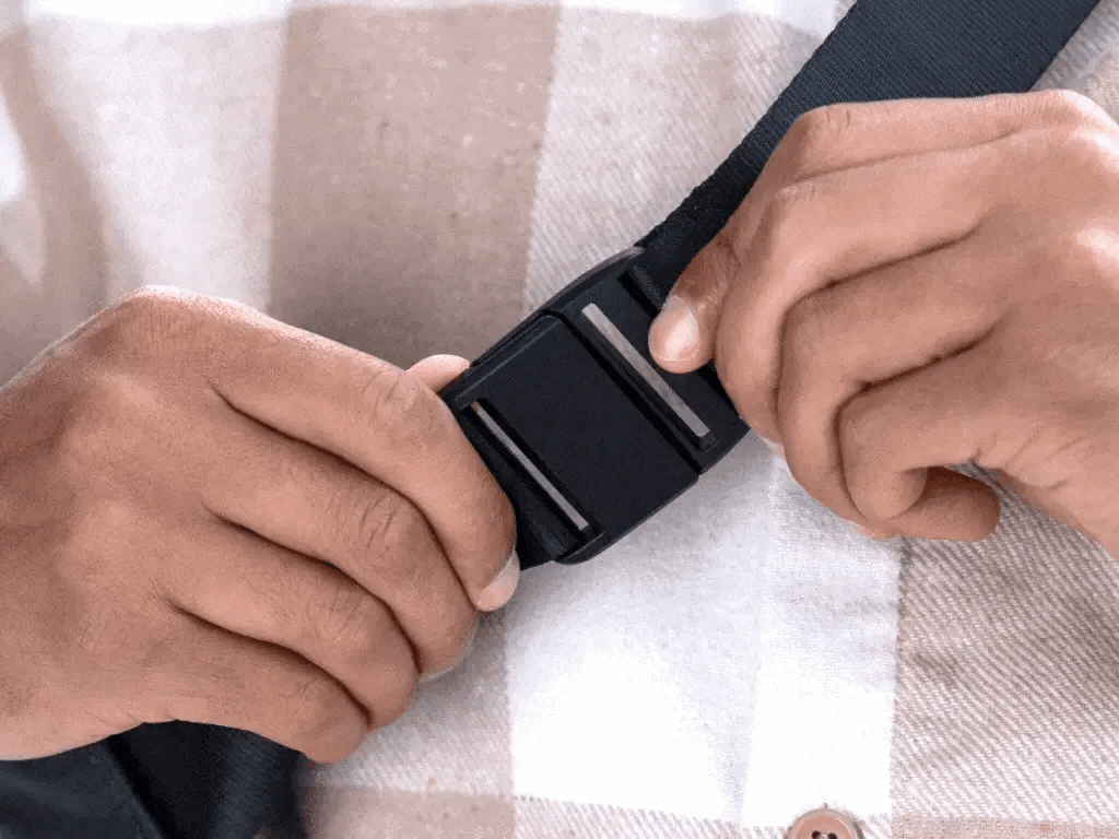 MAGNETIC BUCKLE
